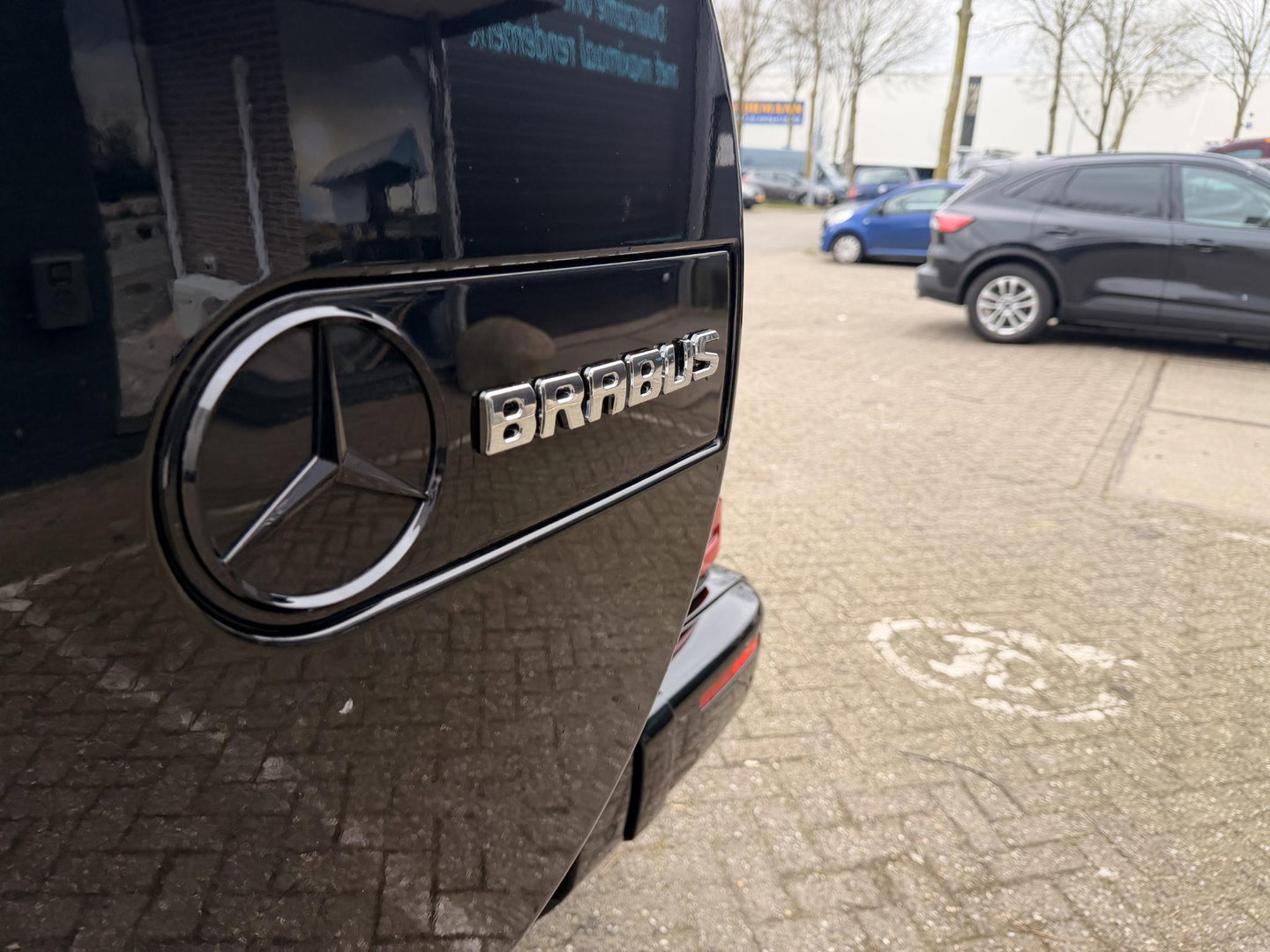 Mercedes-Benz G-Klasse 63 Brabus 700 Full Options