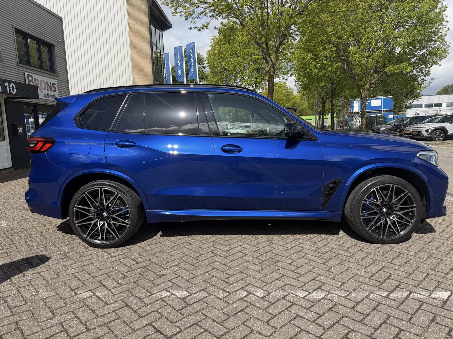 BMW X5 M Competition 625PK l Panoramadak l HUD l Trekhaak l Stoel verwarming/stoel koeling