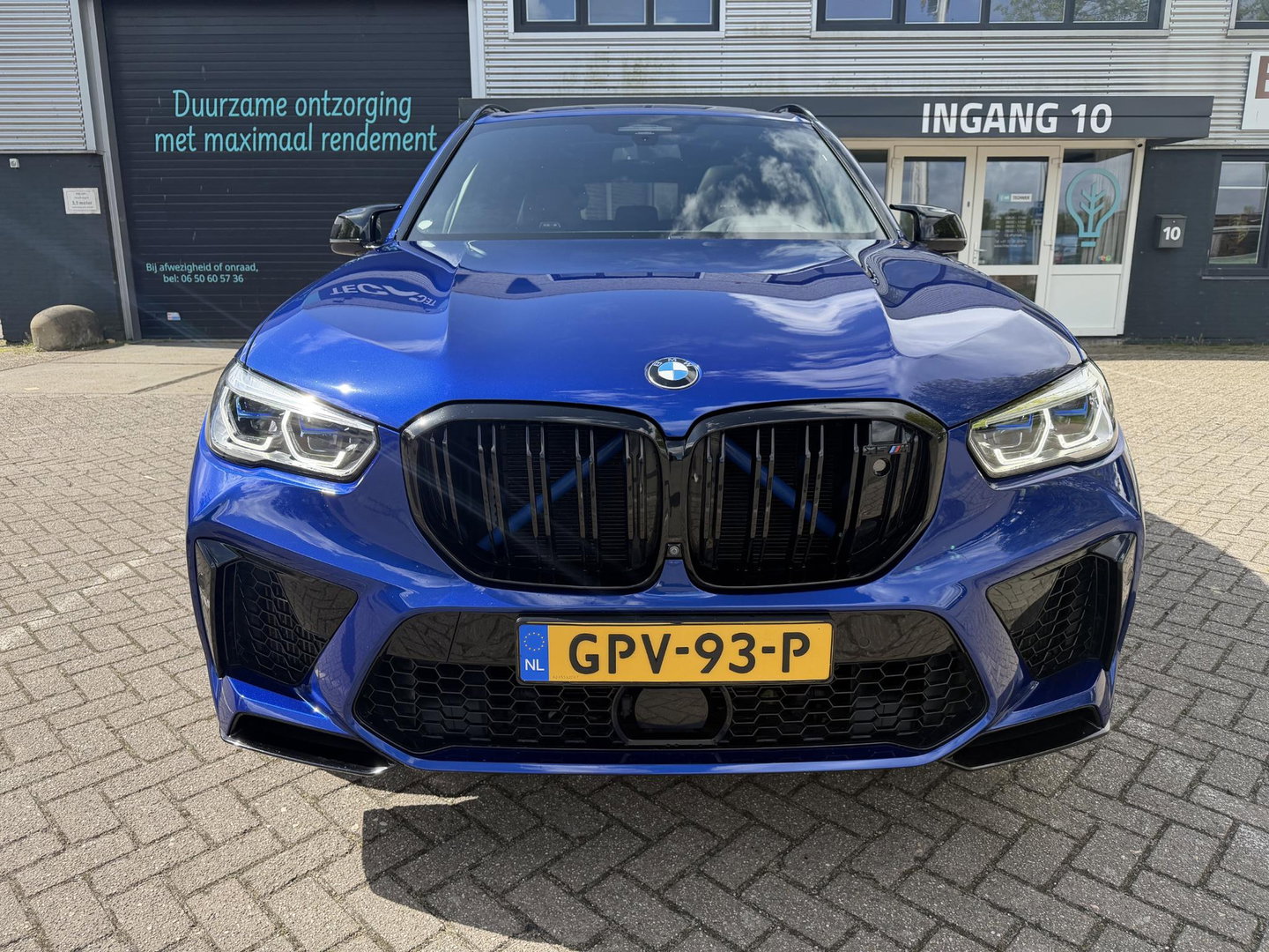 BMW X5 M Competition 625PK l Panoramadak l HUD l Trekhaak l Stoel verwarming/stoel koeling
