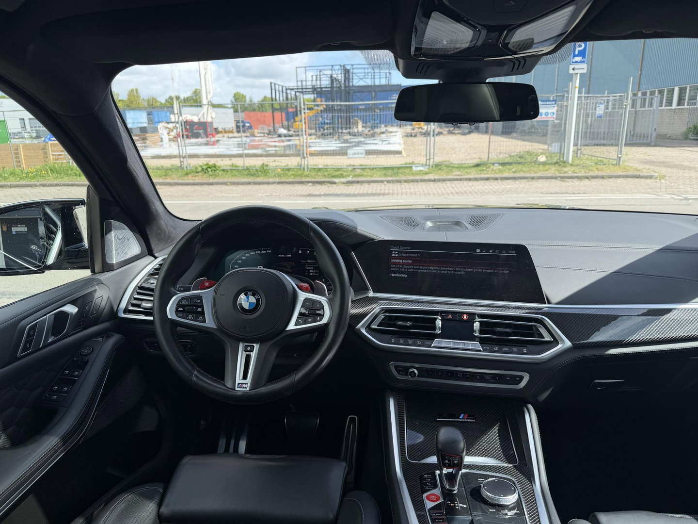 BMW X5 M Competition 625PK l Panoramadak l HUD l Trekhaak l Stoel verwarming/stoel koeling