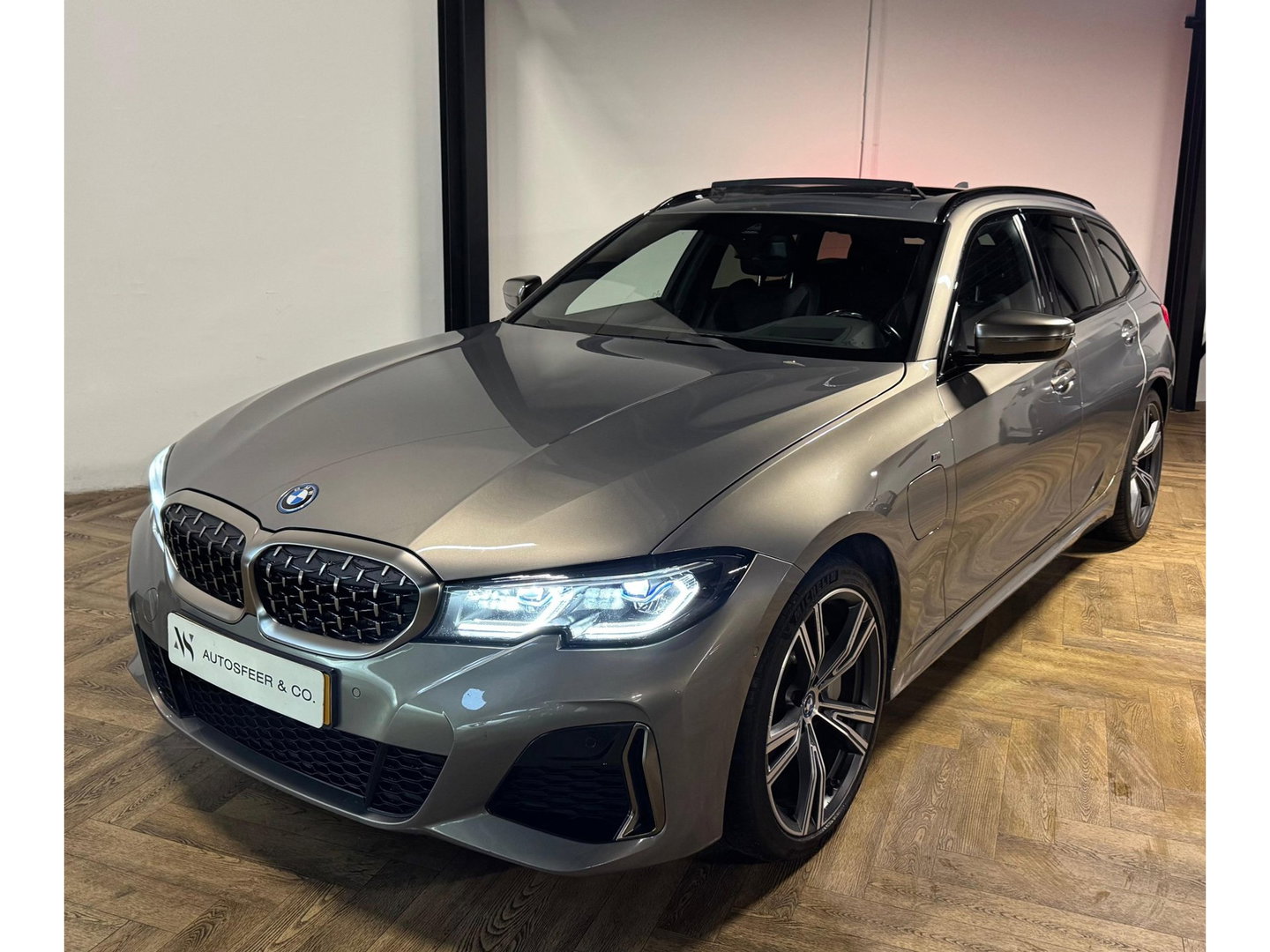 BMW 3 Serie Touring 330e M High Executive PANO KEYLESS MEMORY'