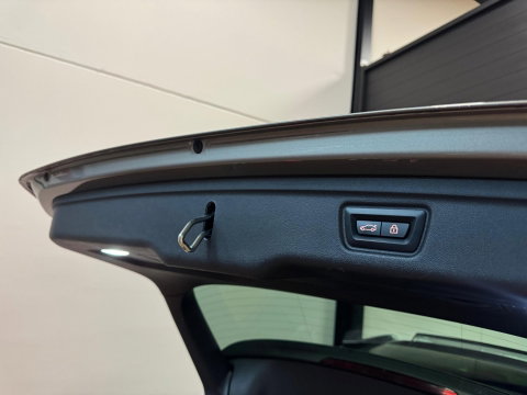 BMW 3 Serie Touring 330e M High Executive PANO KEYLESS MEMORY'