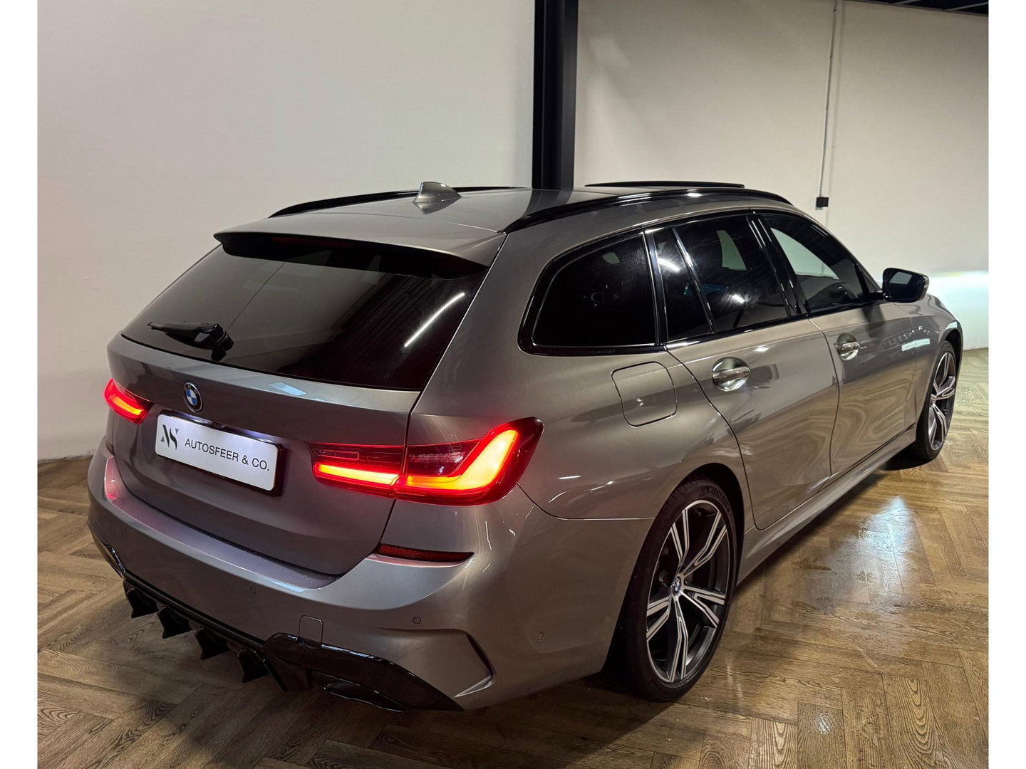 BMW 3 Serie Touring 330e M High Executive PANO KEYLESS MEMORY'