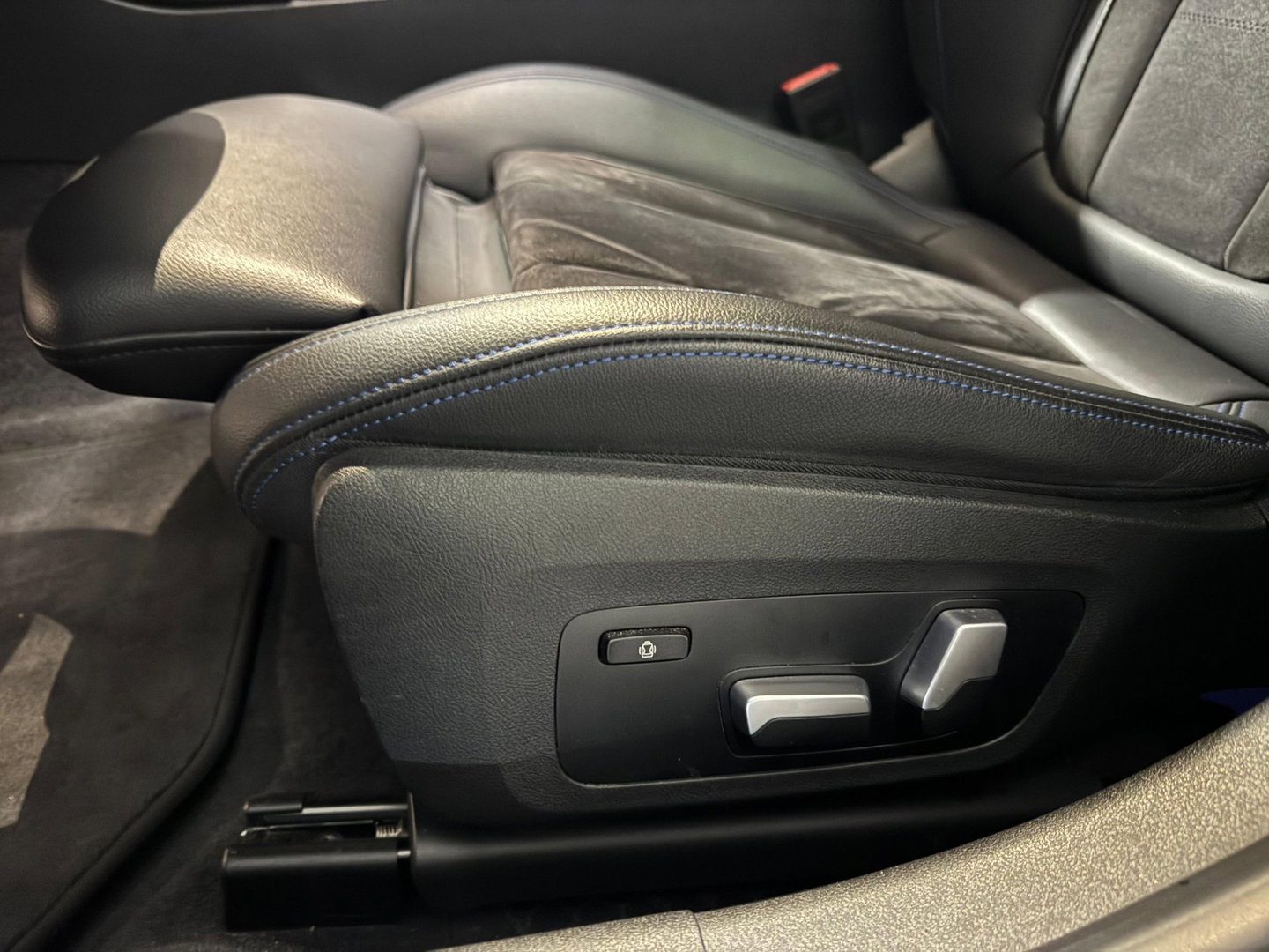 BMW 3 Serie Touring 330e M High Executive PANO KEYLESS MEMORY'
