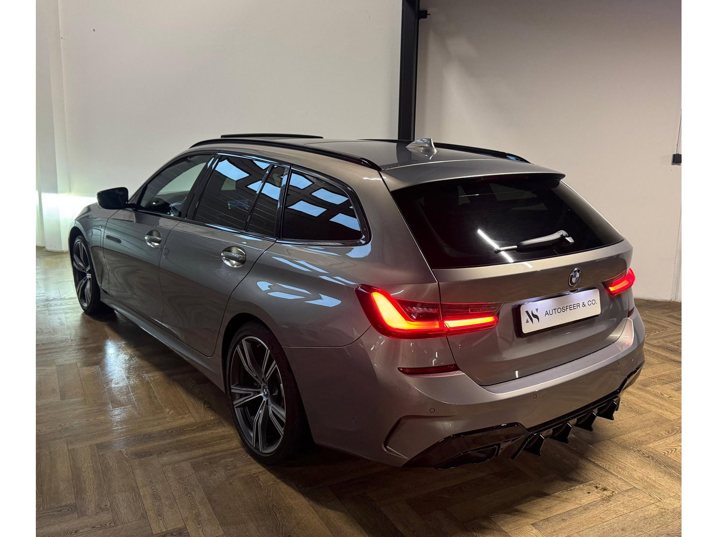 BMW 3 Serie Touring 330e M High Executive PANO KEYLESS MEMORY'