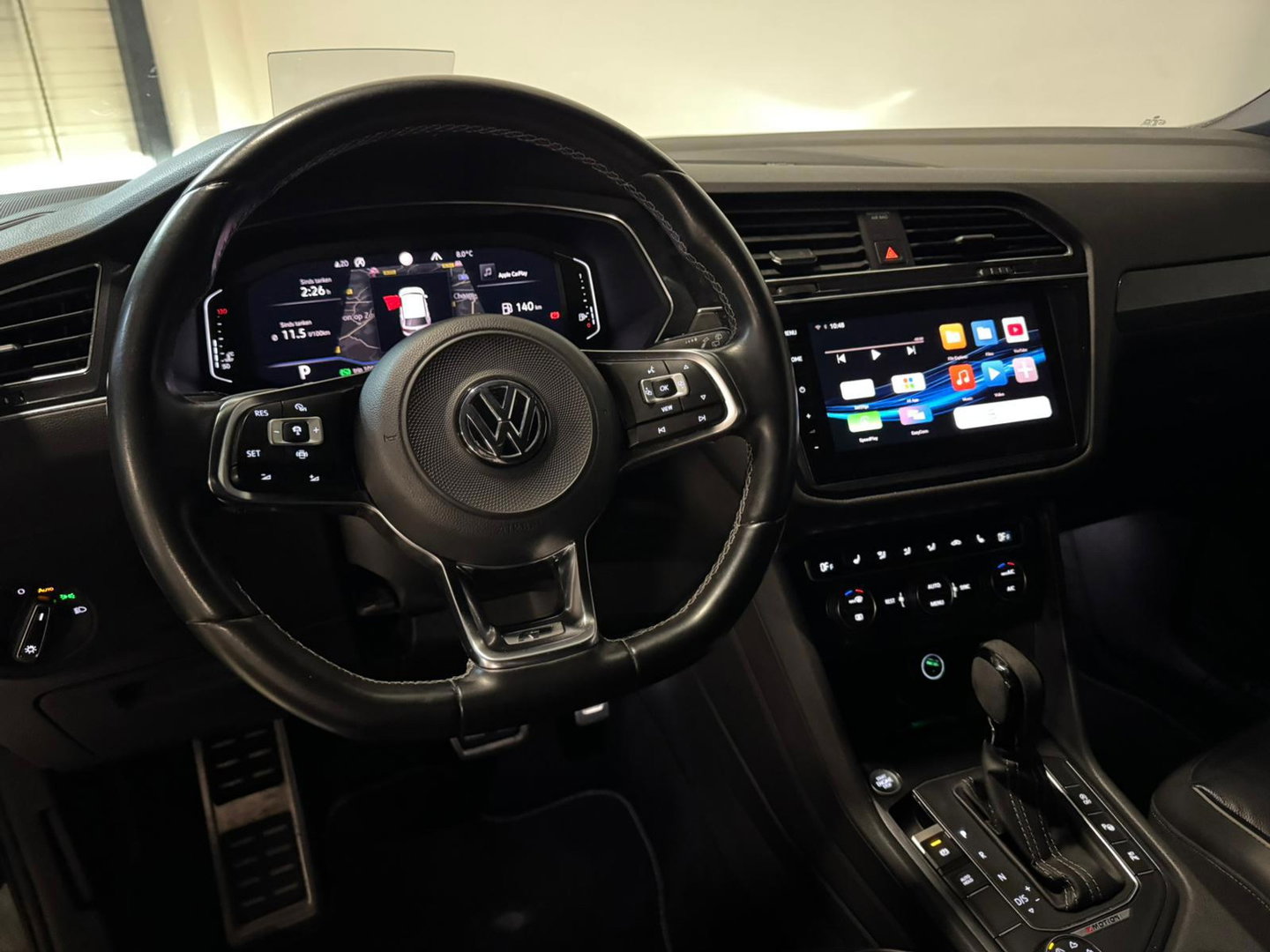 Volkswagen Tiguan 2.0 TSI 4Motion R-Line 7p PANO KEYLESS CAM