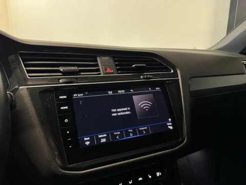 Volkswagen Tiguan 2.0 TSI 4Motion R-Line 7p PANO KEYLESS CAM