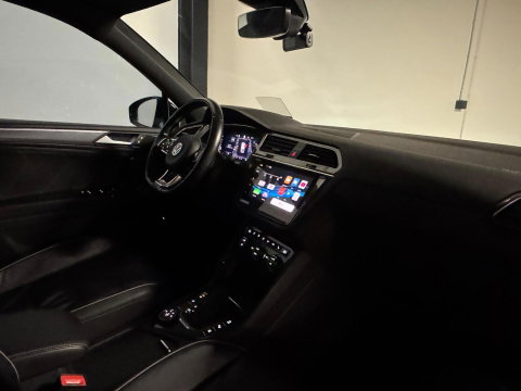 Volkswagen Tiguan 2.0 TSI 4Motion R-Line 7p PANO KEYLESS CAM