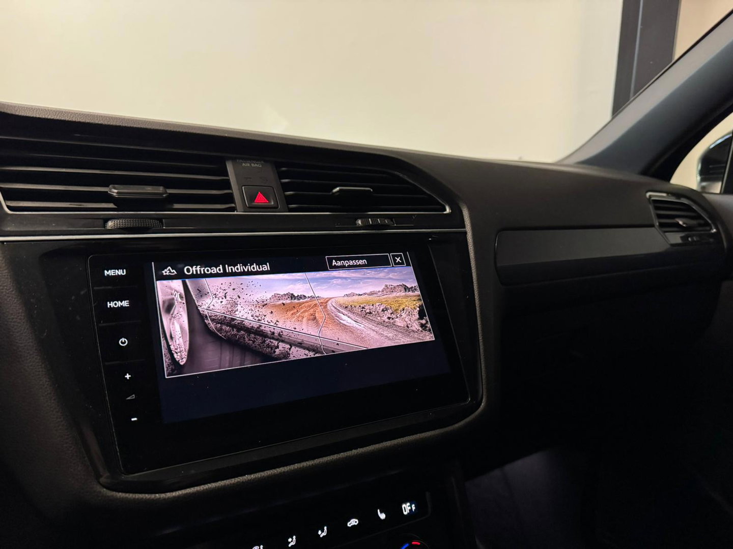 Volkswagen Tiguan 2.0 TSI 4Motion R-Line 7p PANO KEYLESS CAM
