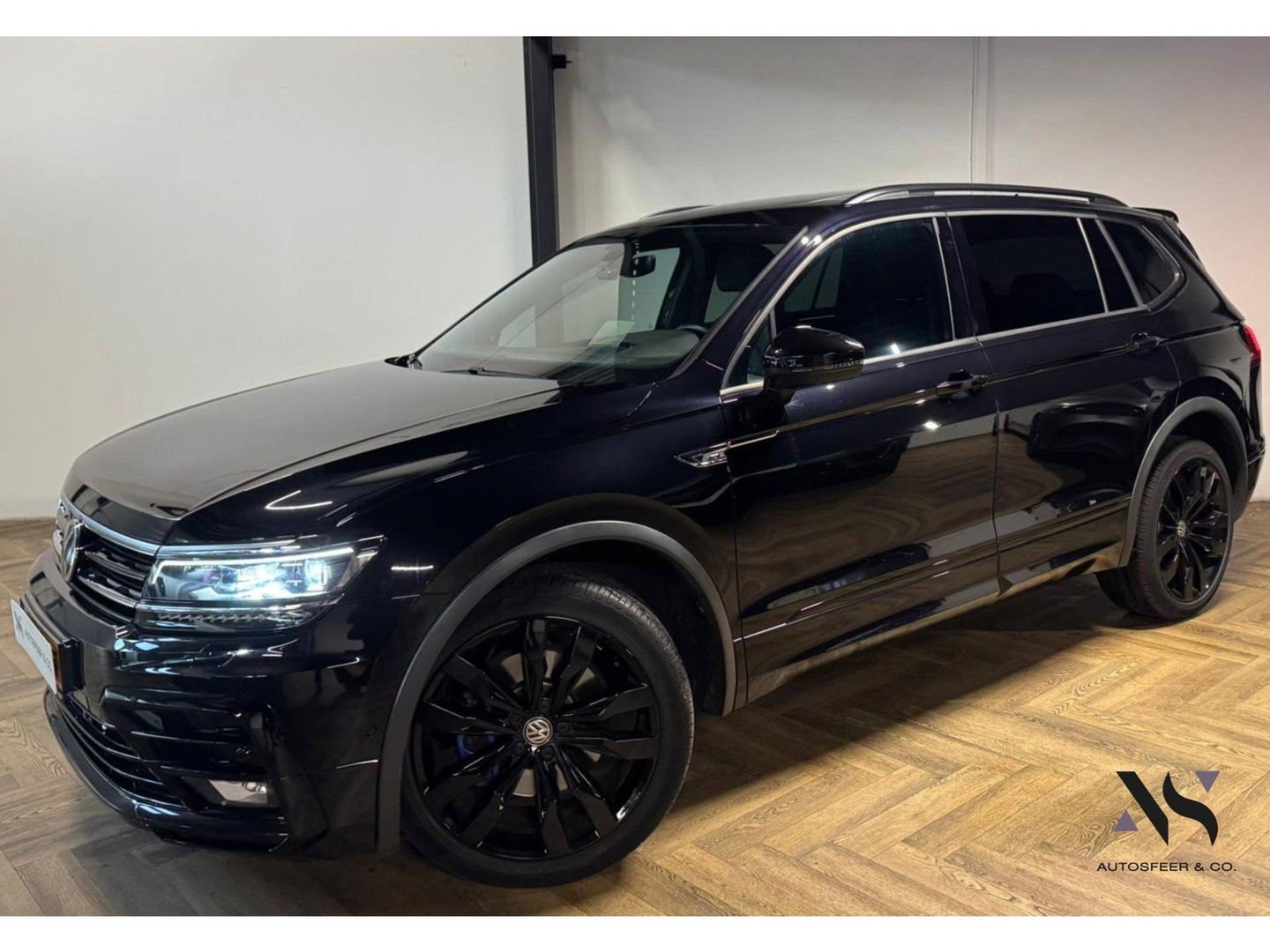 Volkswagen Tiguan 2.0 TSI 4Motion R-Line 7p PANO KEYLESS CAM