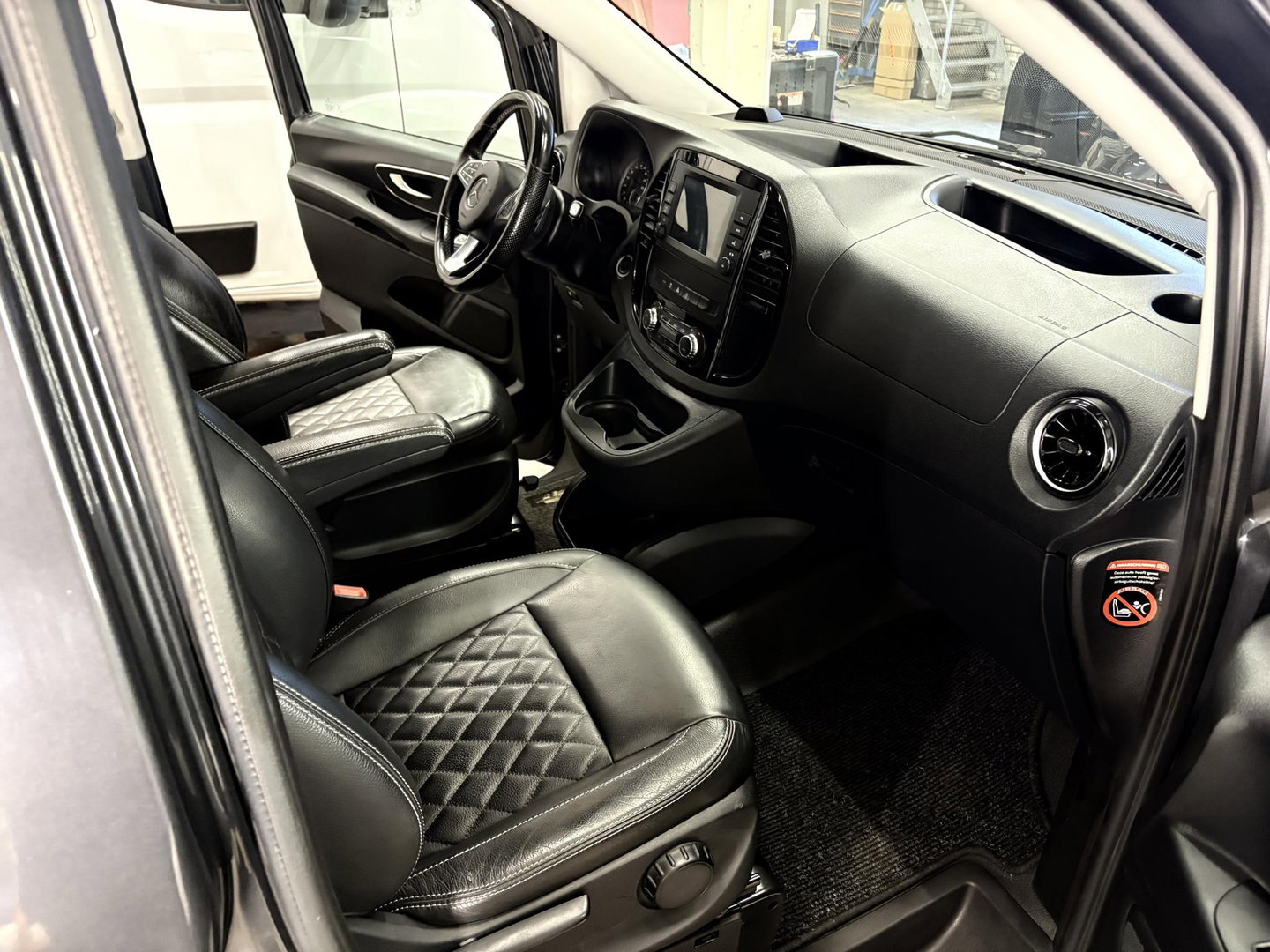 Mercedes-Benz Vito 114 CDI DC MARGE | GETUNED 190PK J2D | LEDER | LED | RWD