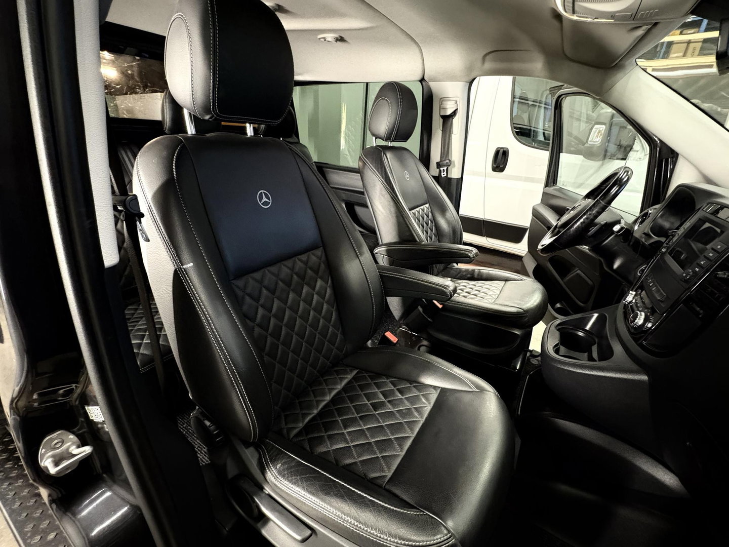 Mercedes-Benz Vito 114 CDI DC MARGE | GETUNED 190PK J2D | LEDER | LED | RWD
