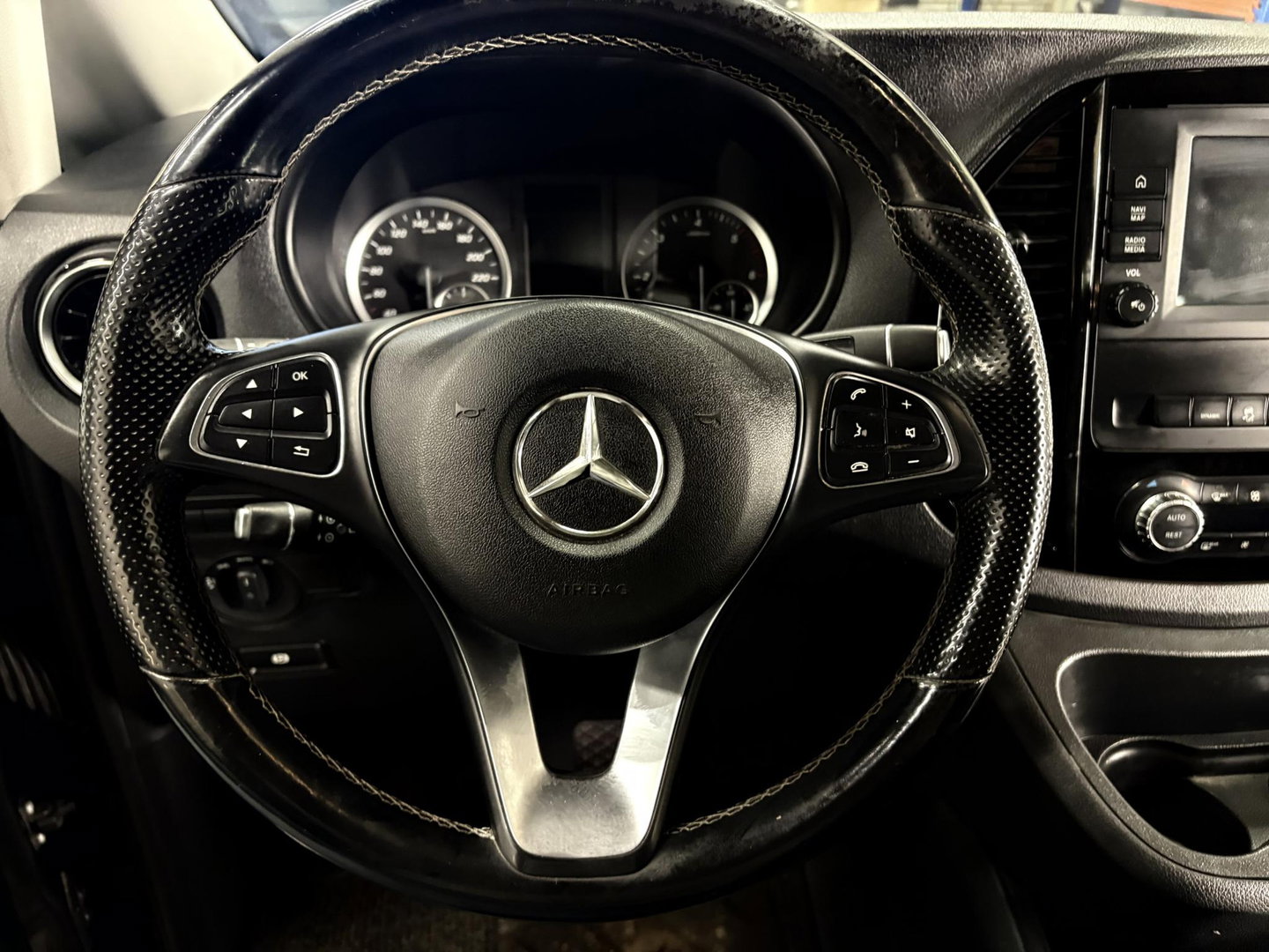 Mercedes-Benz Vito 114 CDI DC MARGE | GETUNED 190PK J2D | LEDER | LED | RWD