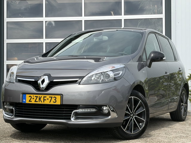 Renault Scénic - 1.2 TCe Bose 116pk | Audio-navigatie full map | Bi-xenon koplampen adaptief | Cruise control | Electronic climate control | Lichtmetalen velgen 17" | Parkeersensor achter | Trekhaak | Dealer onderhouden!