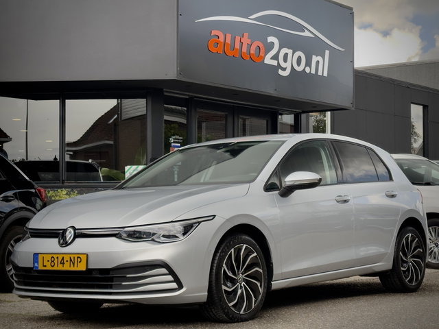 Volkswagen Golf - 1.0 TSI LIFE NAVI DIGI-DASH APPLE-CARPLAY LED LMV PDC