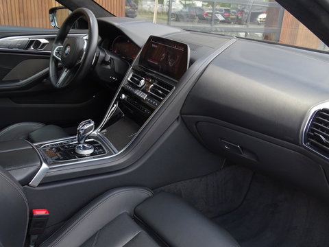 BMW 8 Serie Gran Coupé 840i 341PK X-Drive M-Performance / carbon / 360° / *NAP*