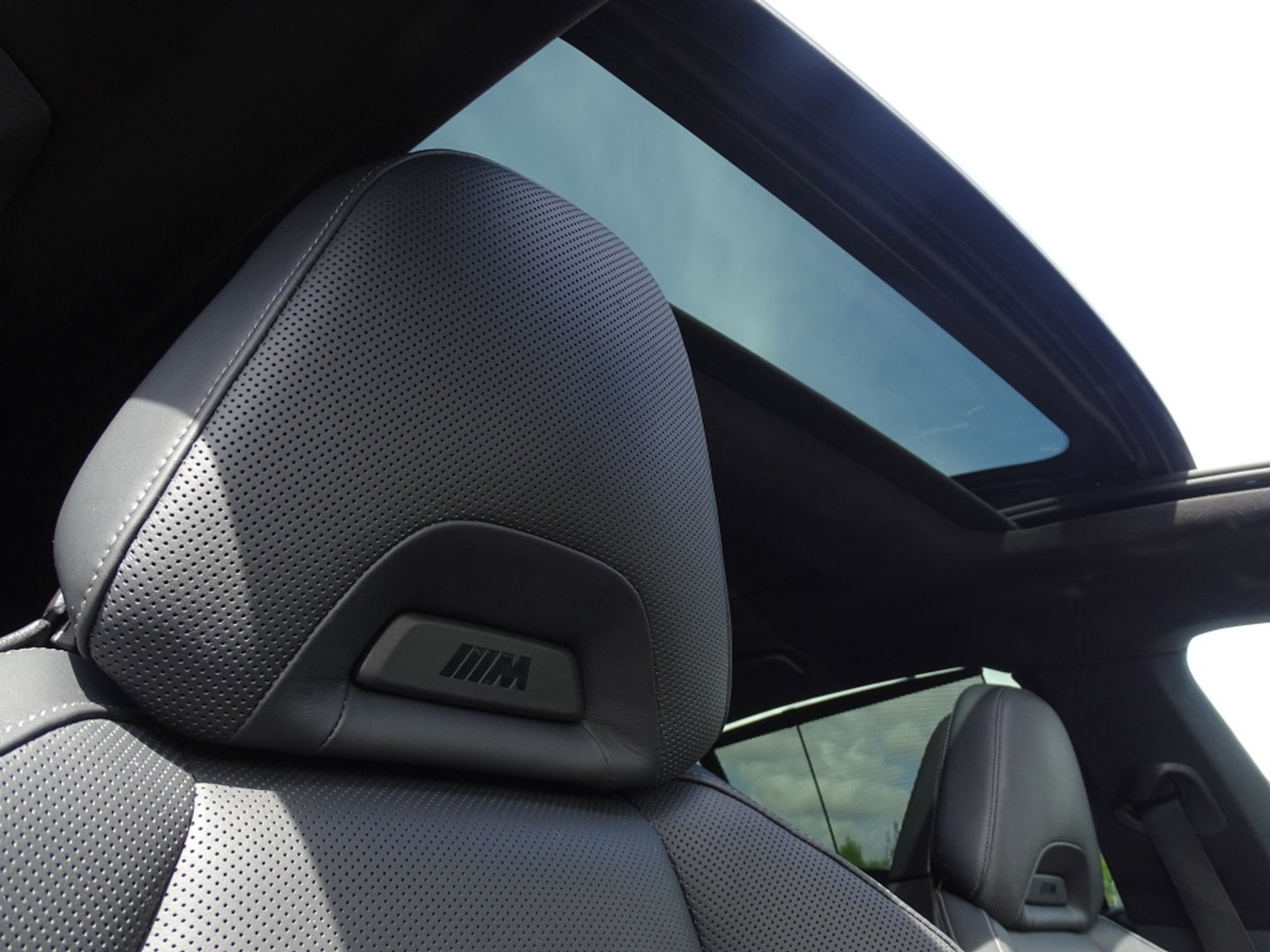 BMW 8 Serie Gran Coupé 840i 341PK X-Drive M-Performance / carbon / 360° / *NAP*