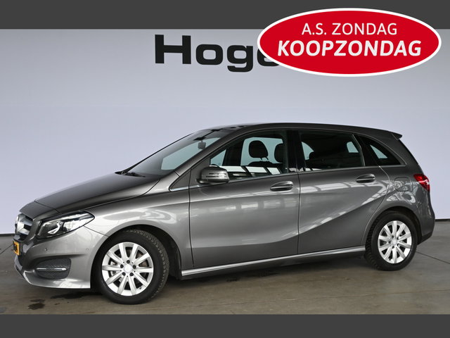 Mercedes-Benz B-Klasse - 180 Ambition Automaat Airco Navigatie LED Trekhaak Rijklaarprijs Inruil Mogelijk!