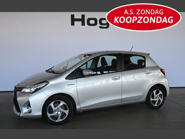 Toyota Yaris - 1.5 Hybrid Clima Cruise control Navigatie Camera Lichtmetaal 1e Eigenaar! Inruil Mogelijk!