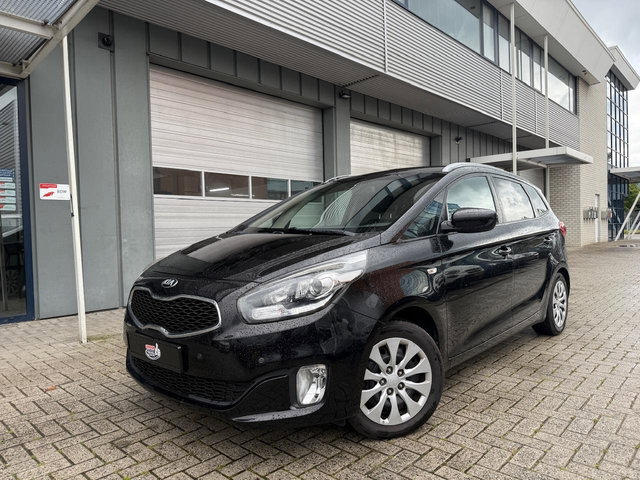 Kia Carens - 1.6 Benzine | 7 zit | Lage km's | Kia historiek
