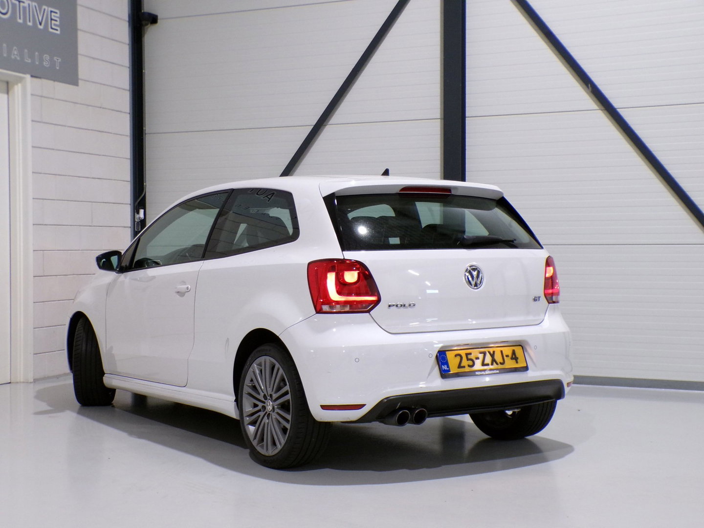 Volkswagen Polo 1.4 TSI BlueGT "Origineel NL!" Automaat! Garantie Navigatie Bluetooth Leer-Alcantara 17"Velgen Parkeersensoren