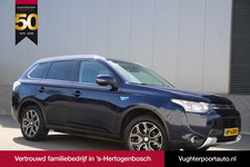 Mitsubishi Outlander - 2.0 PHEV 4WD Instyle X-Line/Sunroof/Trekh./Leder/Cruise/18"