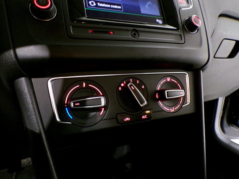 Volkswagen Polo 1.0 Comfortline "Origineel NL!" 1e eigenaar! Bluetooth Cruise-control Lichtmetalen-velgen Garantie Apple-carplay