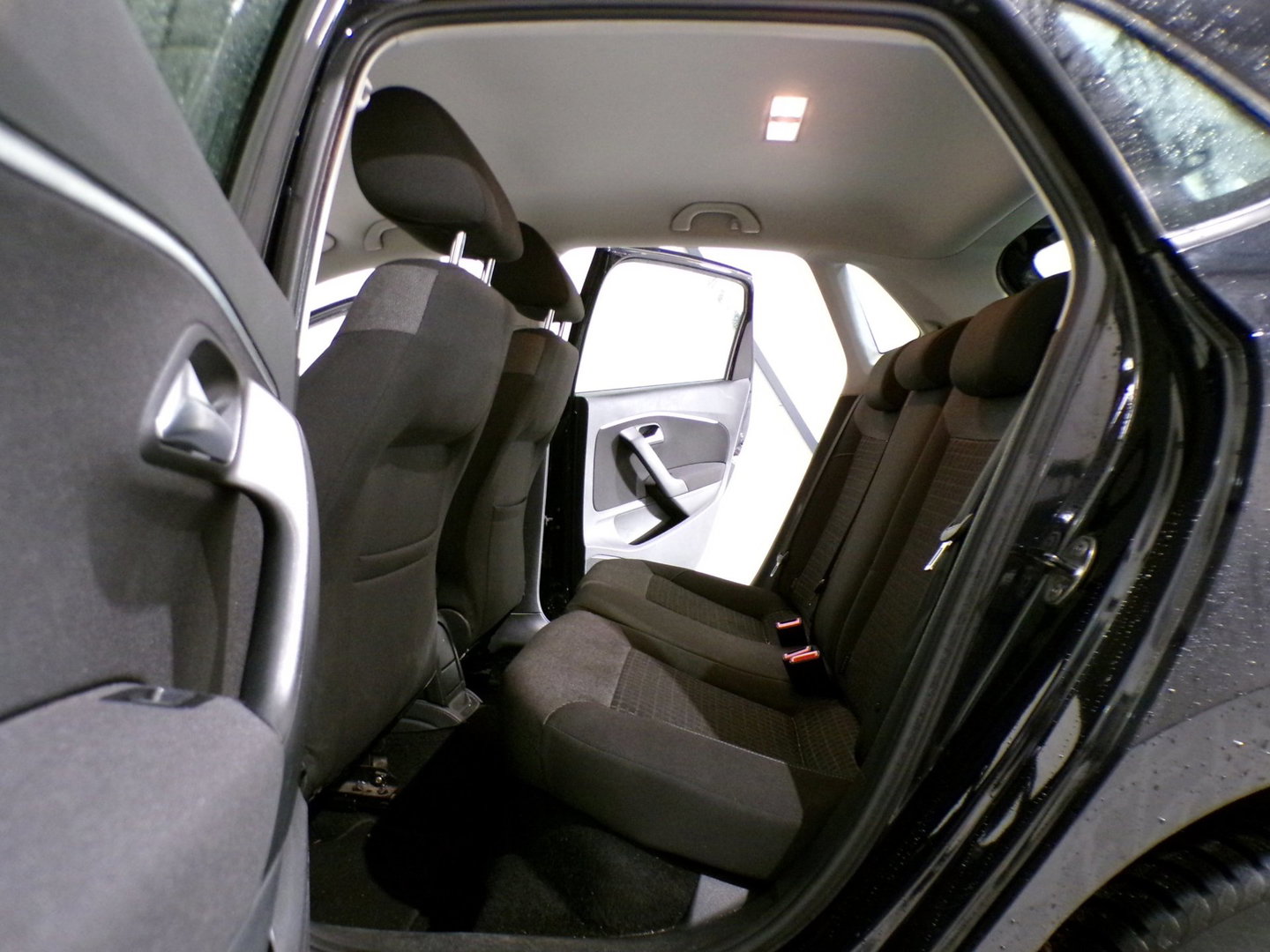 Volkswagen Polo 1.0 Comfortline "Origineel NL!" 1e eigenaar! Bluetooth Cruise-control Lichtmetalen-velgen Garantie Apple-carplay