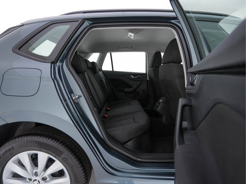 Škoda Kamiq 1.0 TSI Ambition (INCL.BTW) *FULL-LED | COMFORT-SEATS | AIRCO | CRUISE | DAB | 16''ALU | TOWBAR*