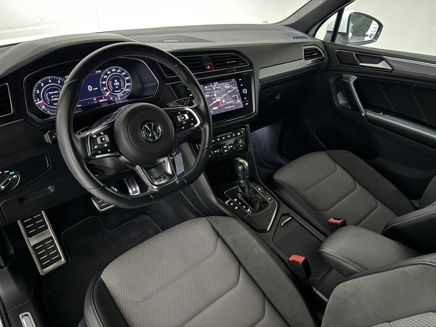 Volkswagen Tiguan 1.4 TSI ACT 2X R-Line Pano Virtual ACC NAP