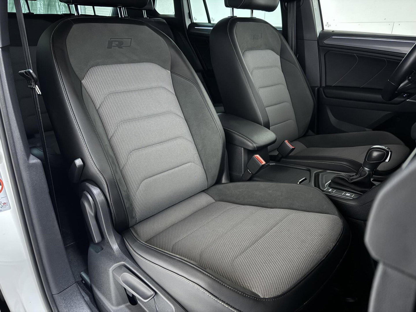 Volkswagen Tiguan 1.4 TSI ACT 2X R-Line Pano Virtual ACC NAP