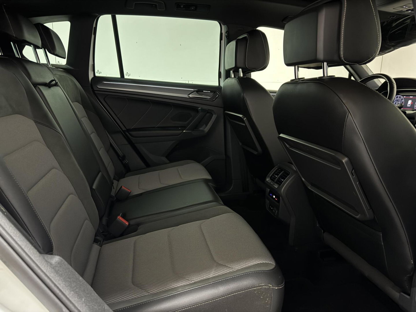 Volkswagen Tiguan 1.4 TSI ACT 2X R-Line Pano Virtual ACC NAP