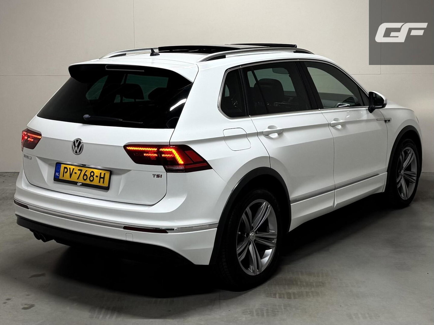 Volkswagen Tiguan 1.4 TSI ACT 2X R-Line Pano Virtual ACC NAP