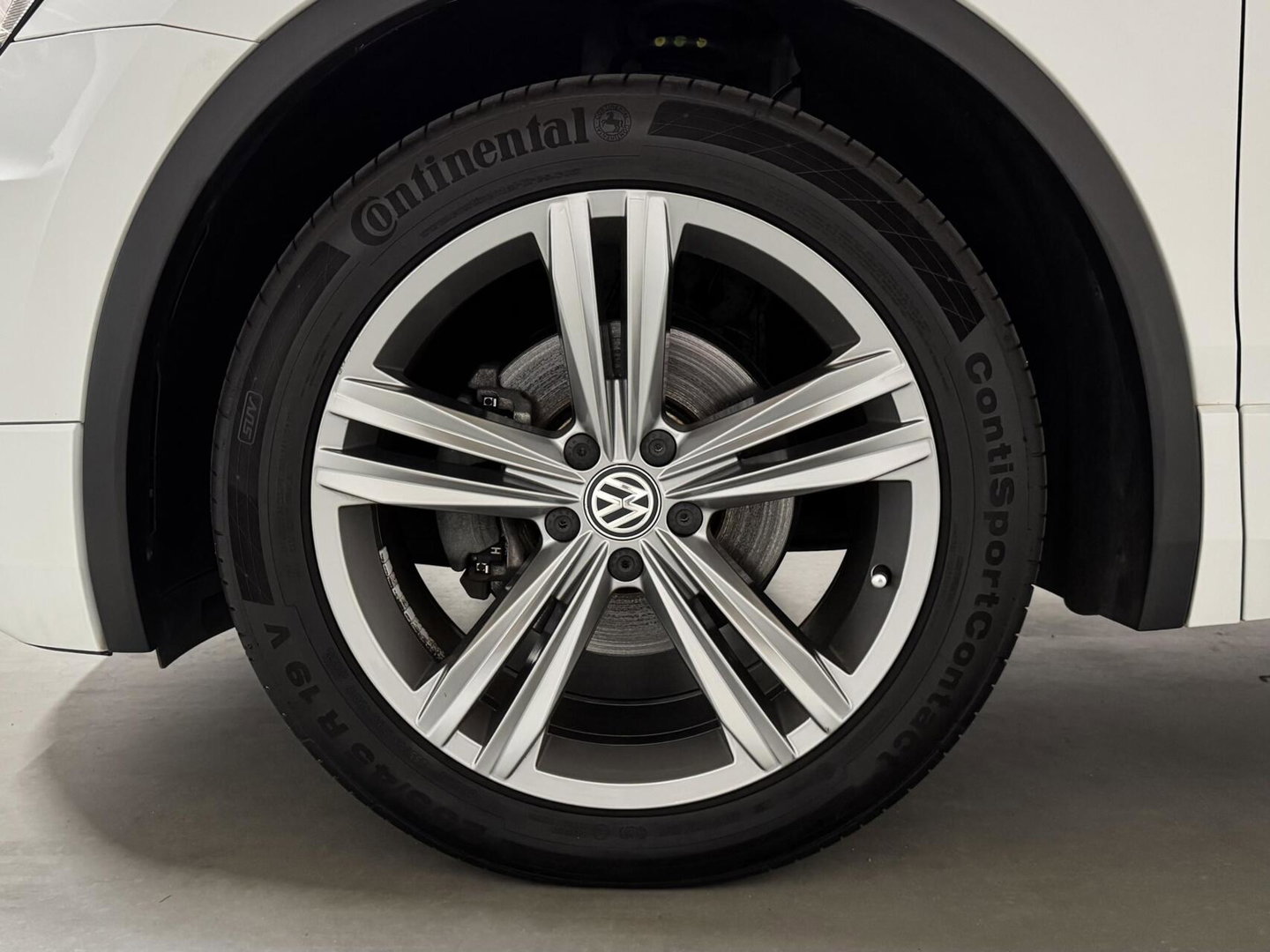 Volkswagen Tiguan 1.4 TSI ACT 2X R-Line Pano Virtual ACC NAP