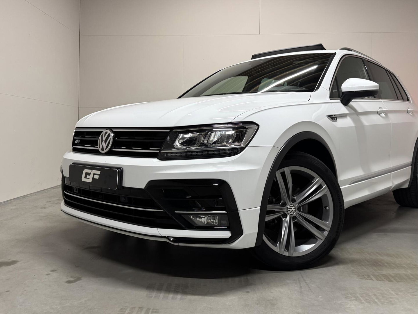 Volkswagen Tiguan 1.4 TSI ACT 2X R-Line Pano Virtual ACC NAP