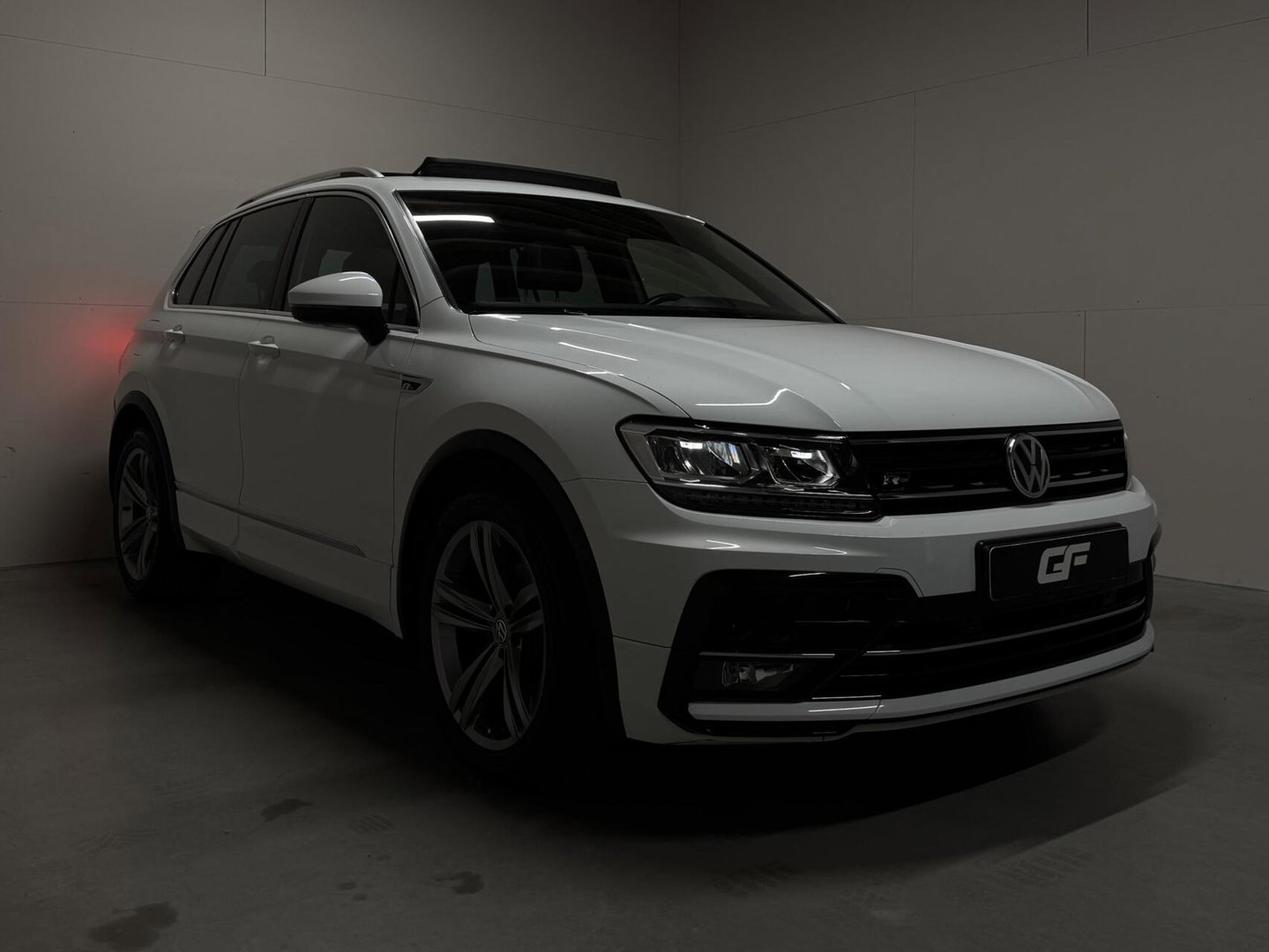 Volkswagen Tiguan 1.4 TSI ACT 2X R-Line Pano Virtual ACC NAP