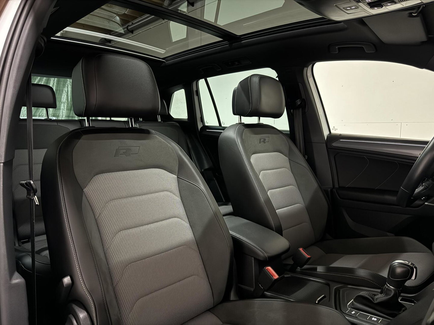 Volkswagen Tiguan 1.4 TSI ACT 2X R-Line Pano Virtual ACC NAP