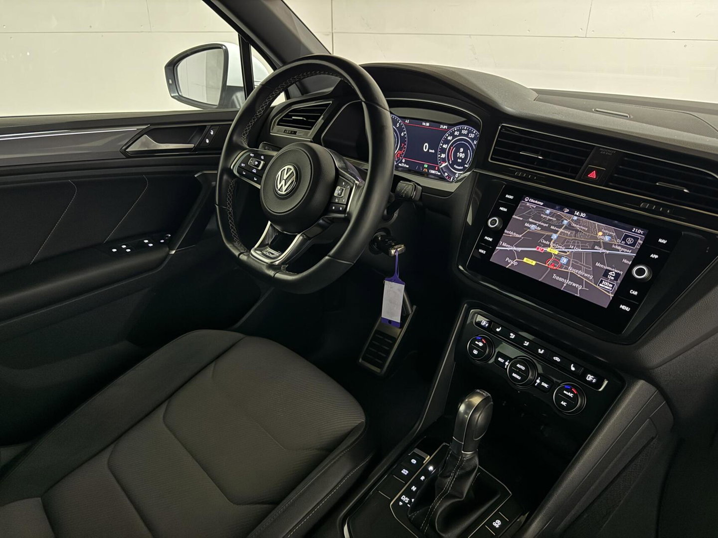 Volkswagen Tiguan 1.4 TSI ACT 2X R-Line Pano Virtual ACC NAP