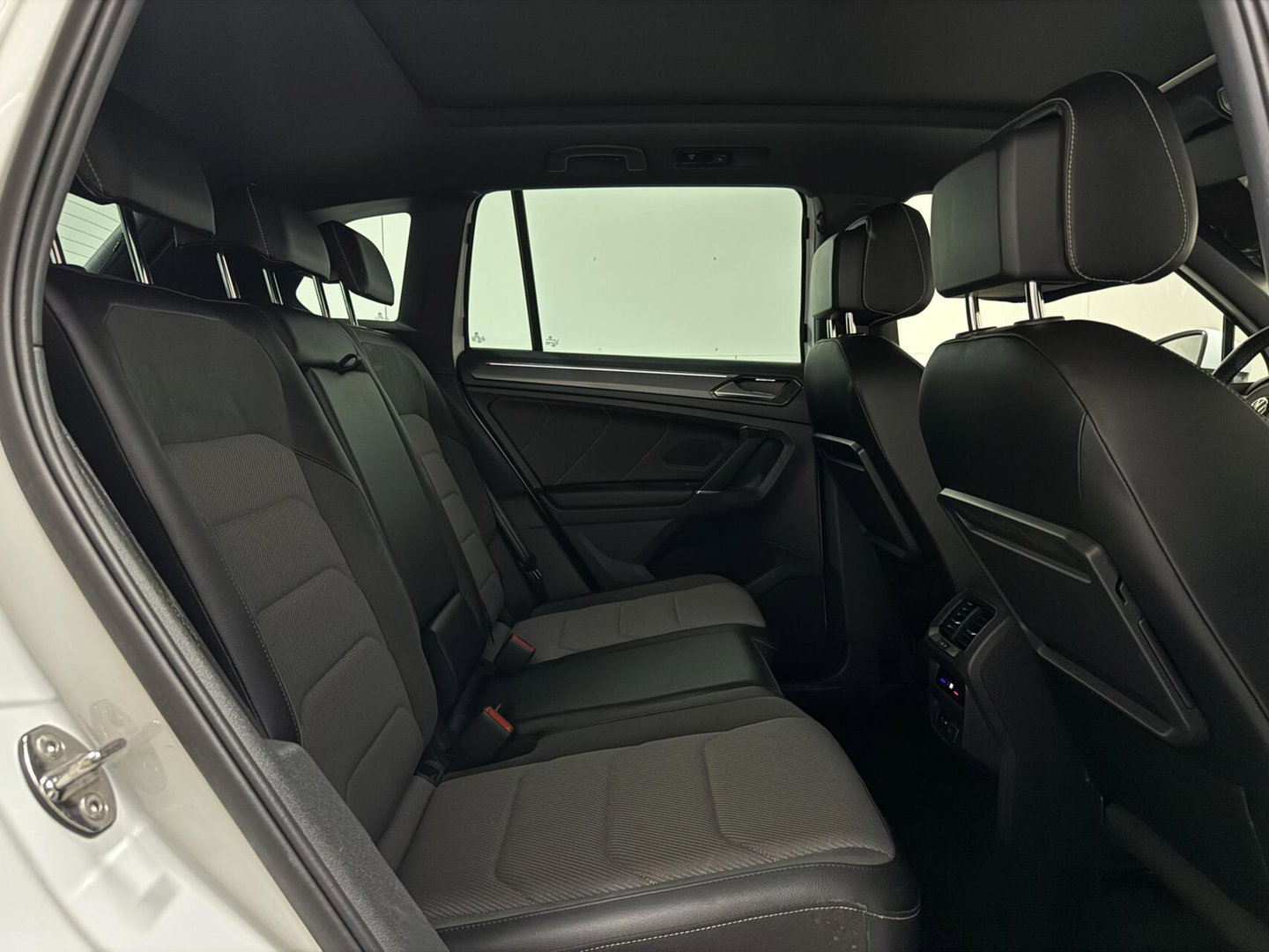 Volkswagen Tiguan 1.4 TSI ACT 2X R-Line Pano Virtual ACC NAP