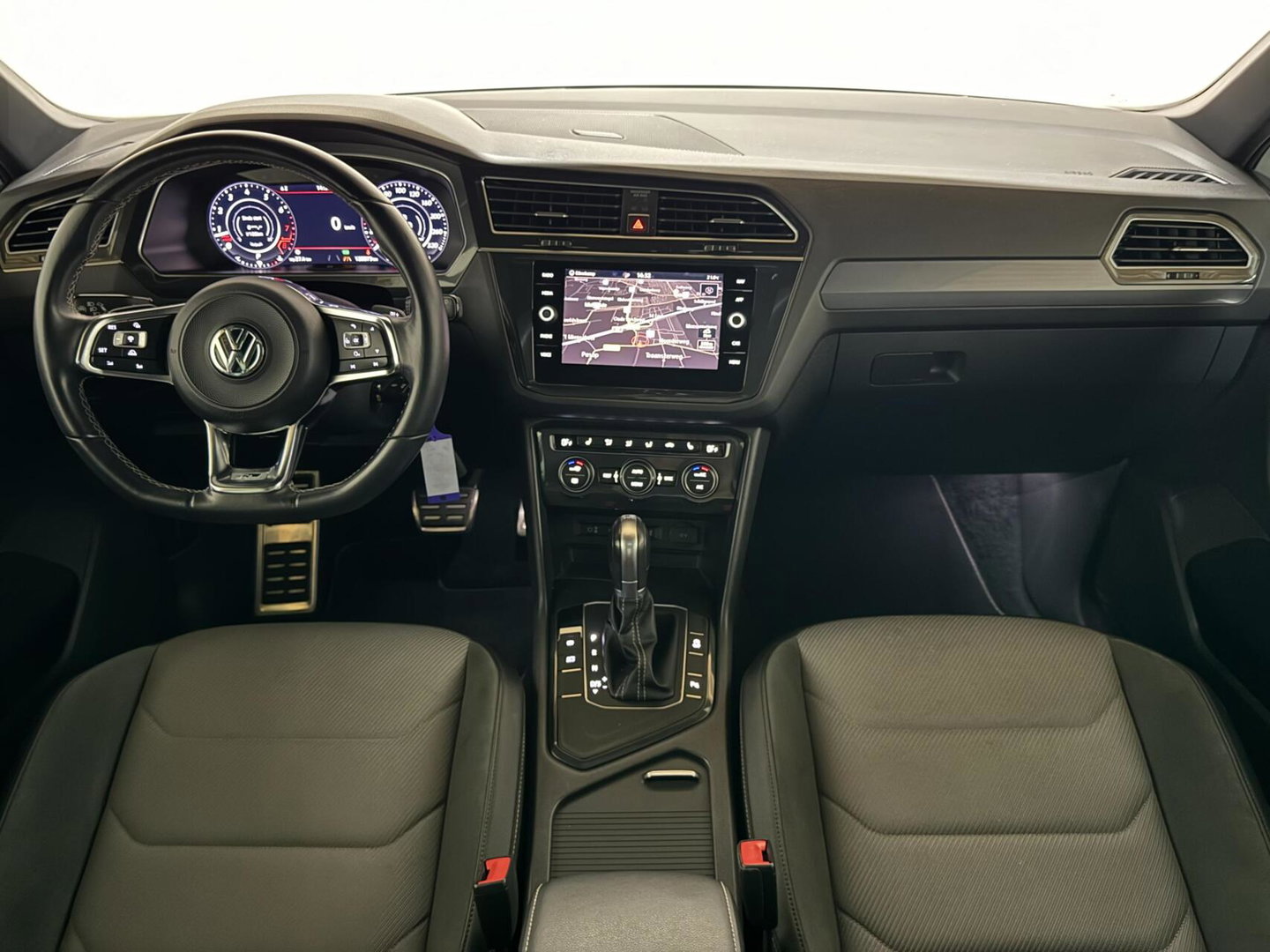Volkswagen Tiguan 1.4 TSI ACT 2X R-Line Pano Virtual ACC NAP