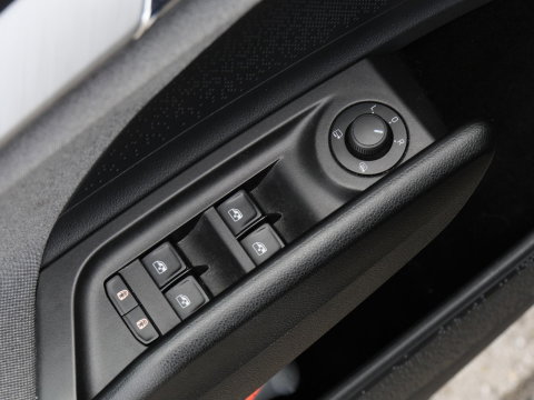 Škoda Enyaq iV 60 COMFORT PACK/ CLIMATE PACK/ PARKEER PACK/ 20INCH VELGEN/ SOH 94%