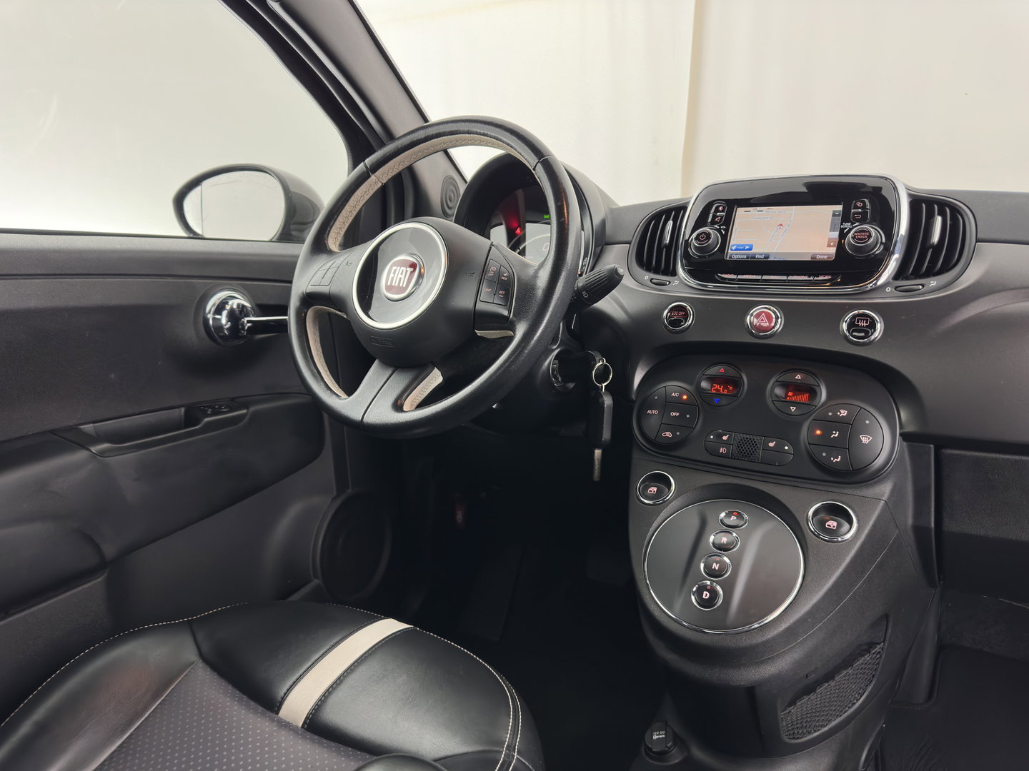 Fiat 500 E 24kwh Aut. *NAVI-FULLMAP | LEATHER | DIGI-COCKPIT | ECC | PDC | CRUISE
