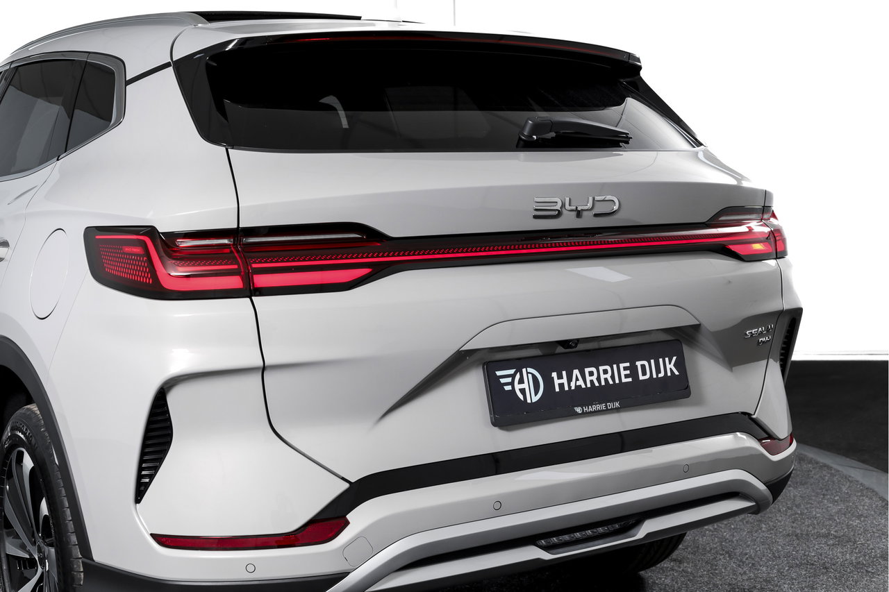 BYD SEAL U