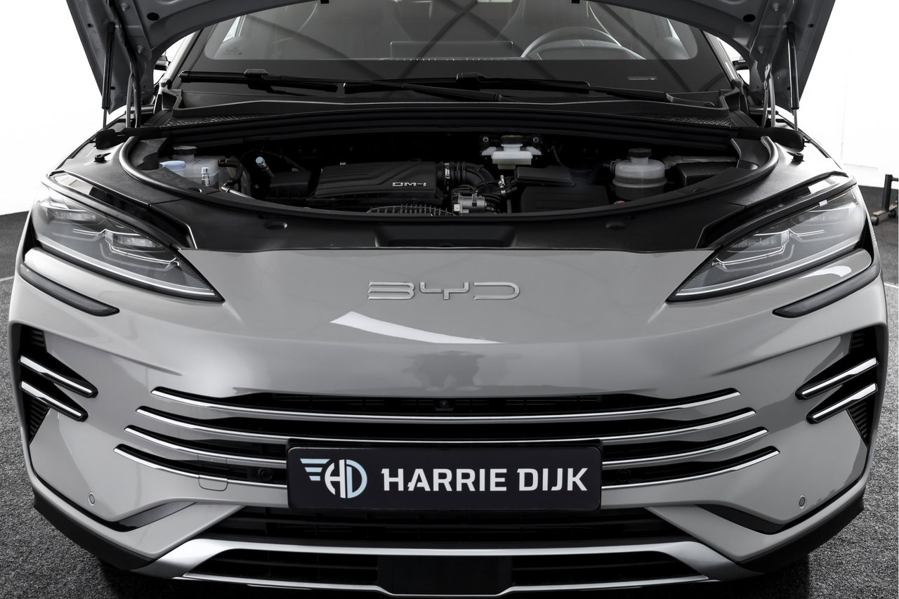 BYD SEAL U