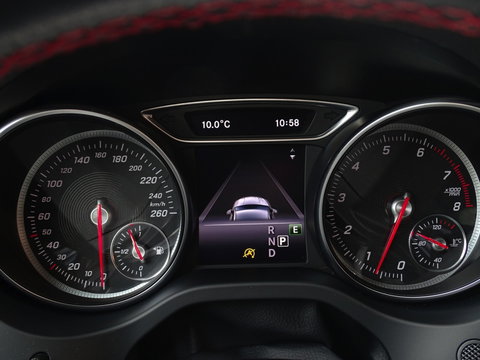 Mercedes-Benz CLA-Klasse 180 automaat / AMG Ed. 1 LED *NAP*