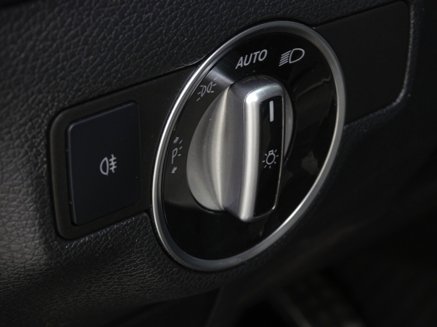 Mercedes-Benz CLA-Klasse 180 automaat / AMG Ed. 1 LED *NAP*