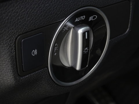 Mercedes-Benz CLA-Klasse 180 automaat / AMG Ed. 1 LED *NAP*
