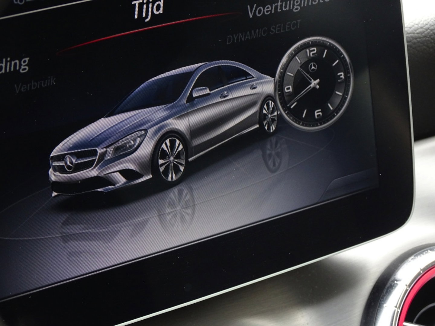 Mercedes-Benz CLA-Klasse 180 automaat / AMG Ed. 1 LED *NAP*
