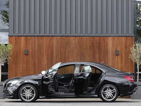 Mercedes-Benz CLA-Klasse 180 automaat / AMG Ed. 1 LED *NAP*