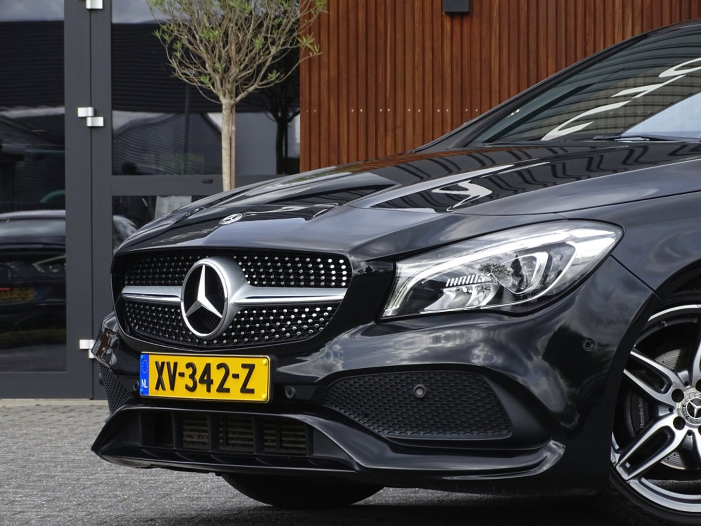 Mercedes-Benz CLA-Klasse 180 automaat / AMG Ed. 1 LED *NAP*